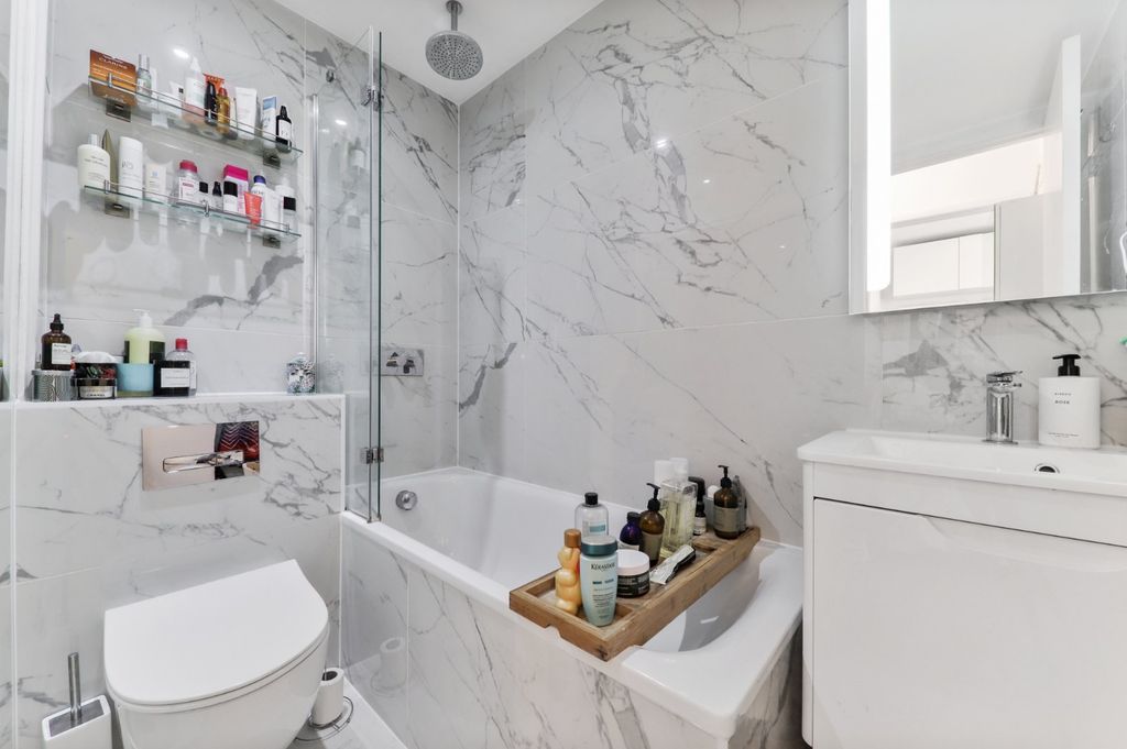 Property photo 3 of 6 Picture No. 01