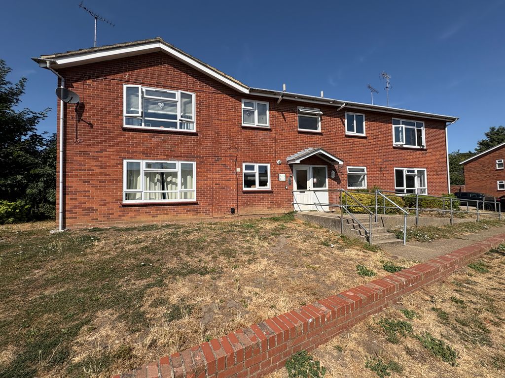 Property photo 1 of 9