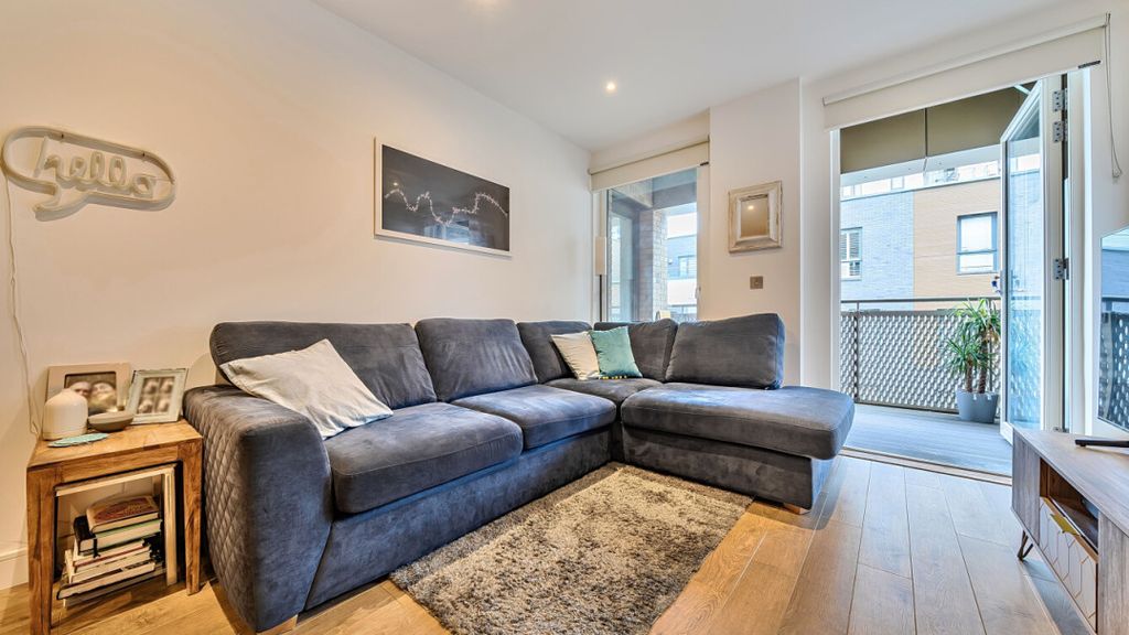 Property photo 2 of 16