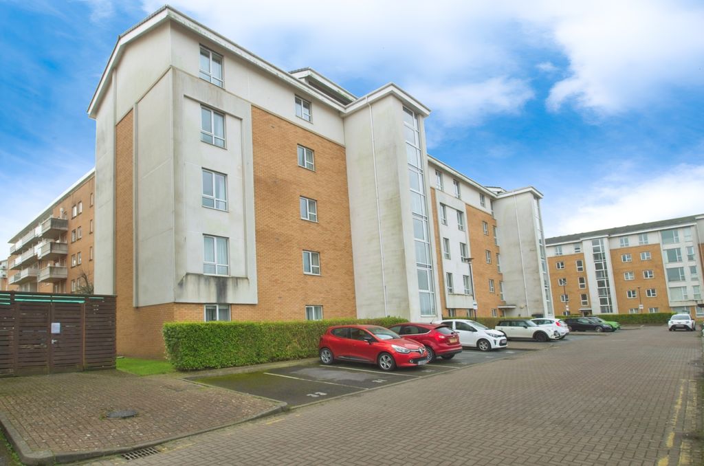 Property photo 1 of 16 External