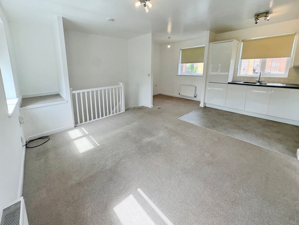 Property photo 3 of 10 E9Ea95B8-Img_5892