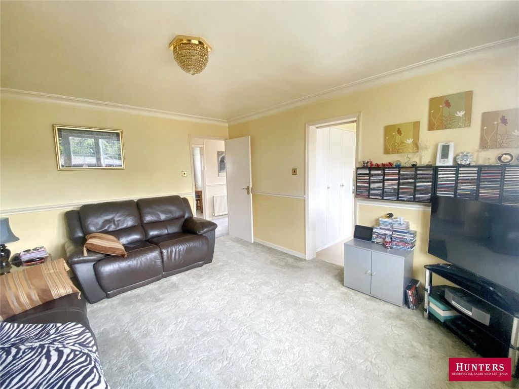 Property photo 3 of 14 Picture No. 28