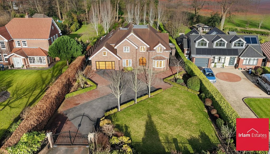 Property photo 1 of 53