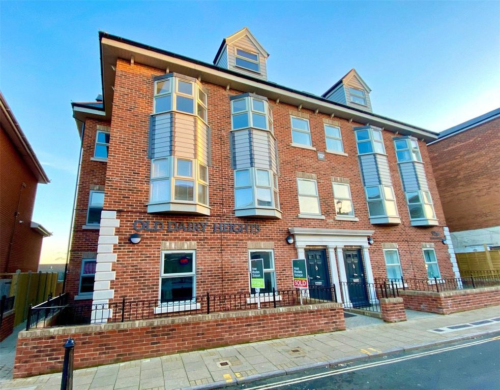 Property photo 3 of 10 Picture No. 14