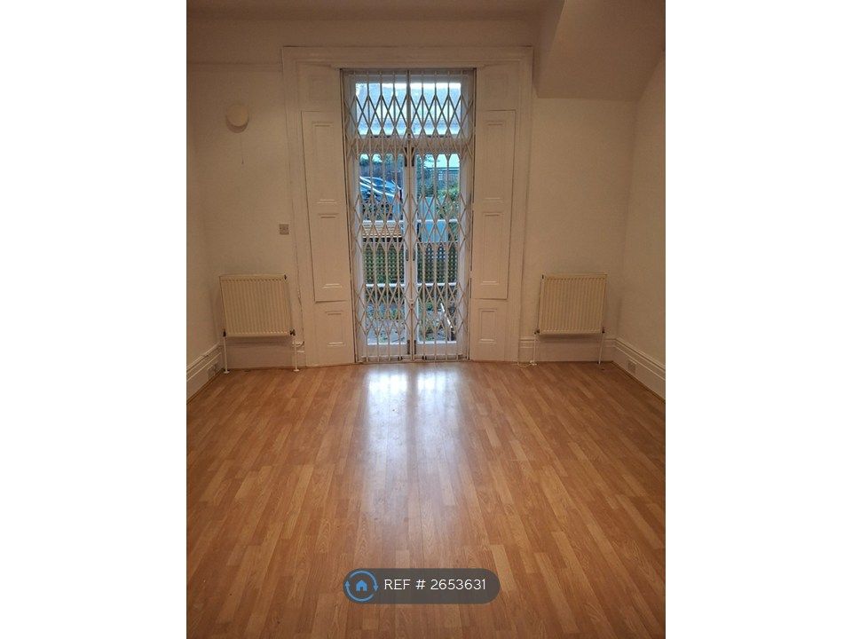 Property photo 3 of 4