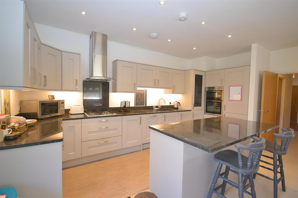 Property photo 3 of 12 1A.Png
