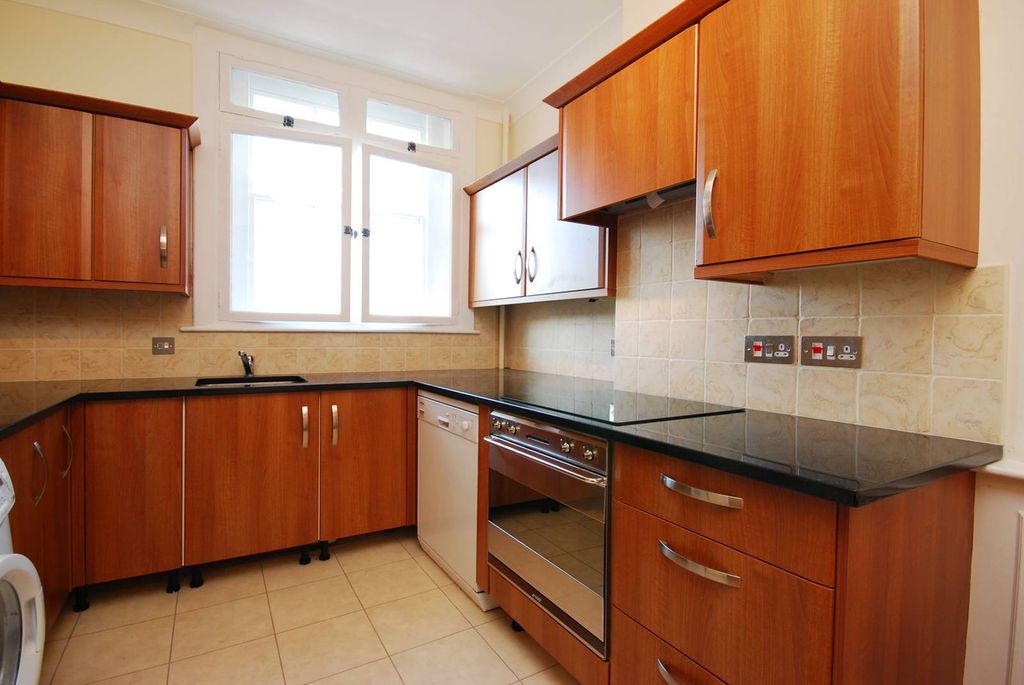 Property photo 1 of 4