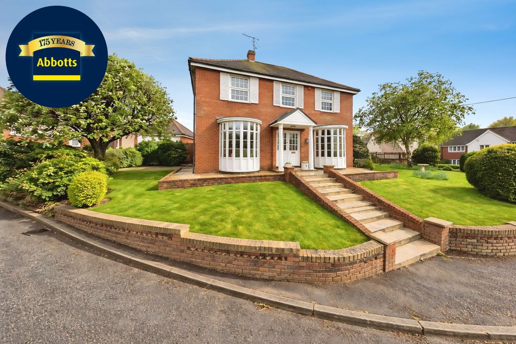 Property photo 1 of 18