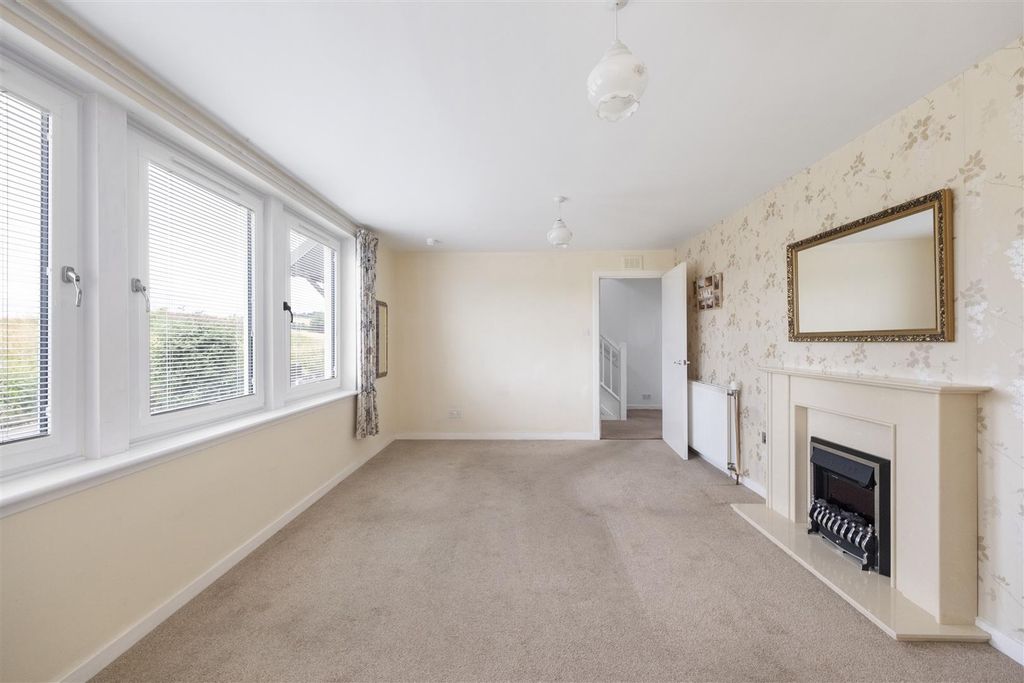 Property photo 3 of 29 1-21.Jpg