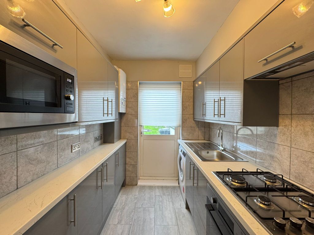 Property photo 3 of 10 26 Launceston Gardens Marketing Pictures (8)