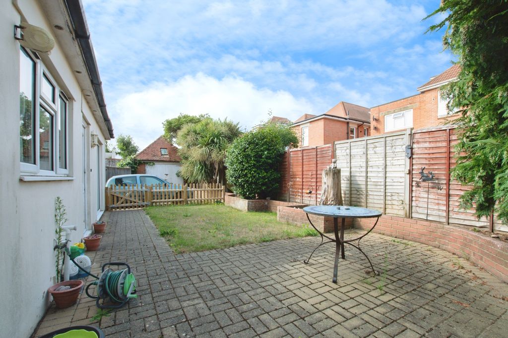 Property photo 3 of 4
