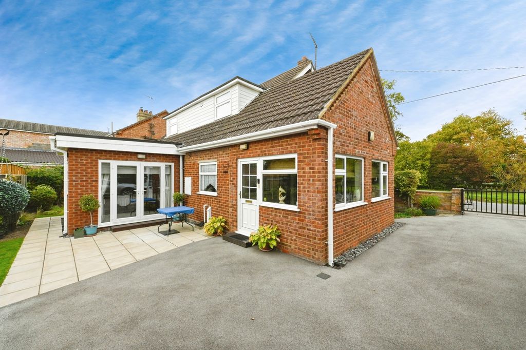 Property photo 1 of 17 Photo