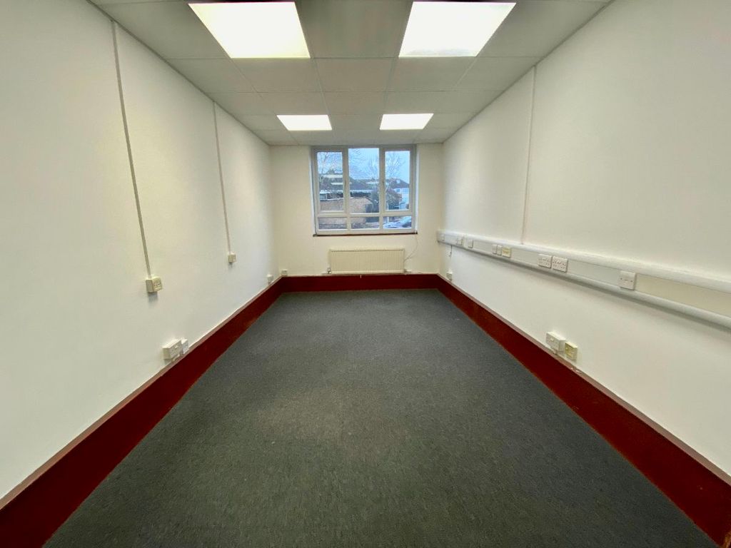 Property photo 1 of 3