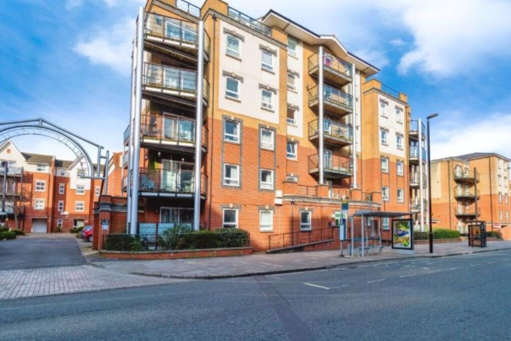 Property photo 1 of 11