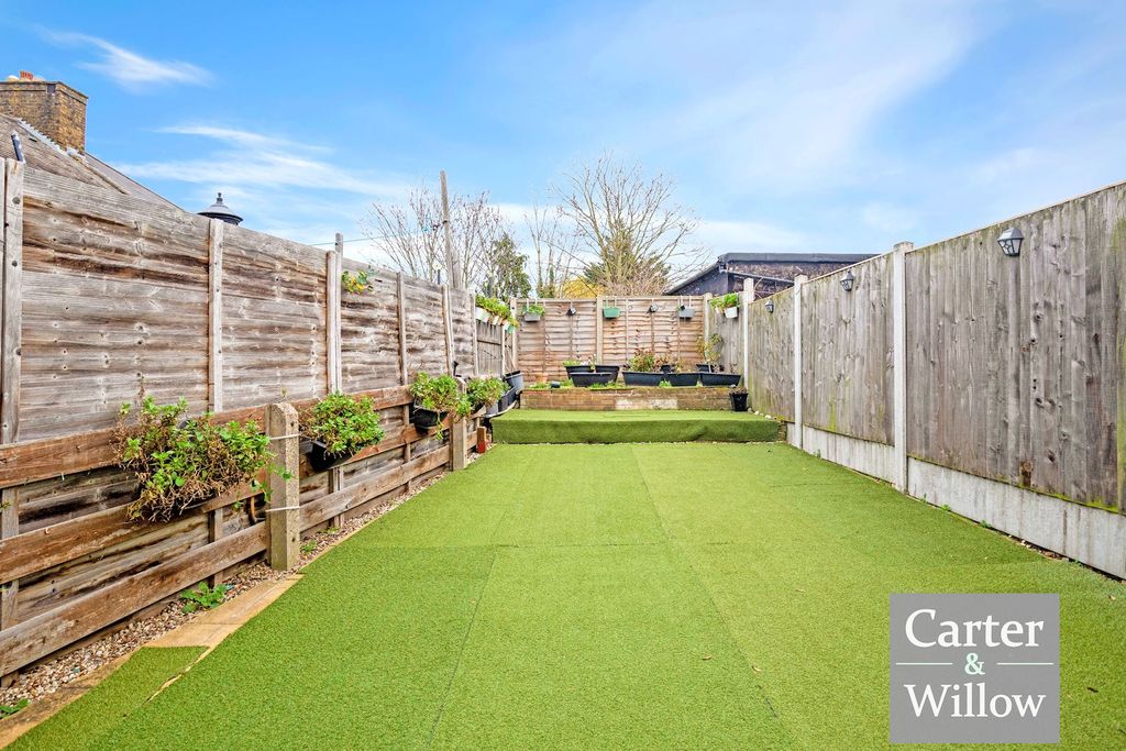 Property photo 3 of 14