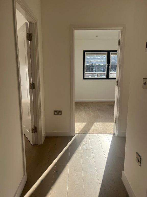 Property photo 2 of 11 Gallery