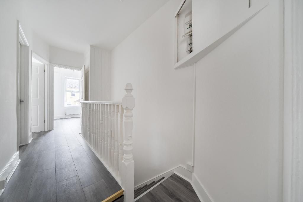 Property photo 3 of 8 Photo 3