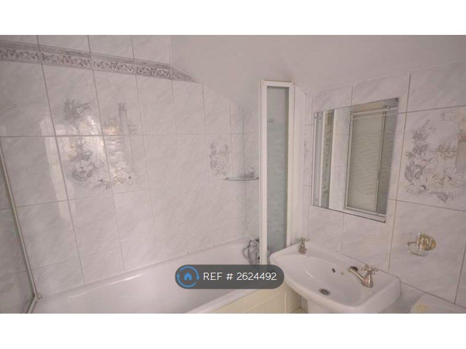 Property photo 2 of 3