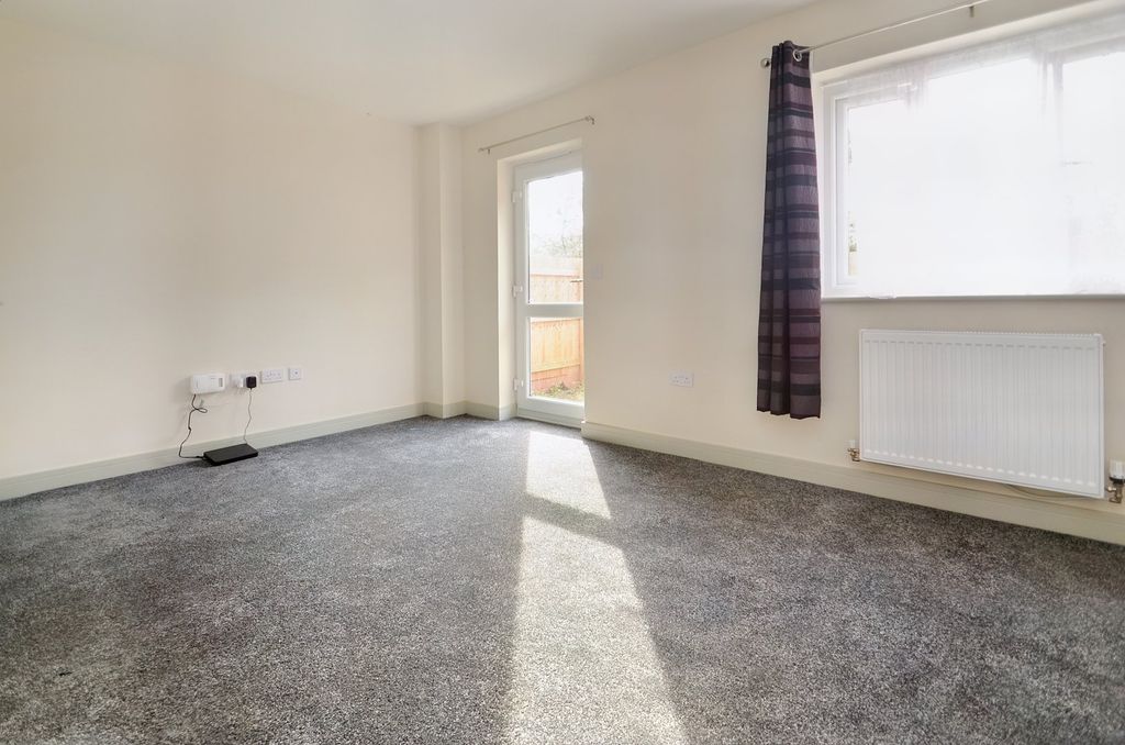 Property photo 3 of 11 Cullompton Seddons