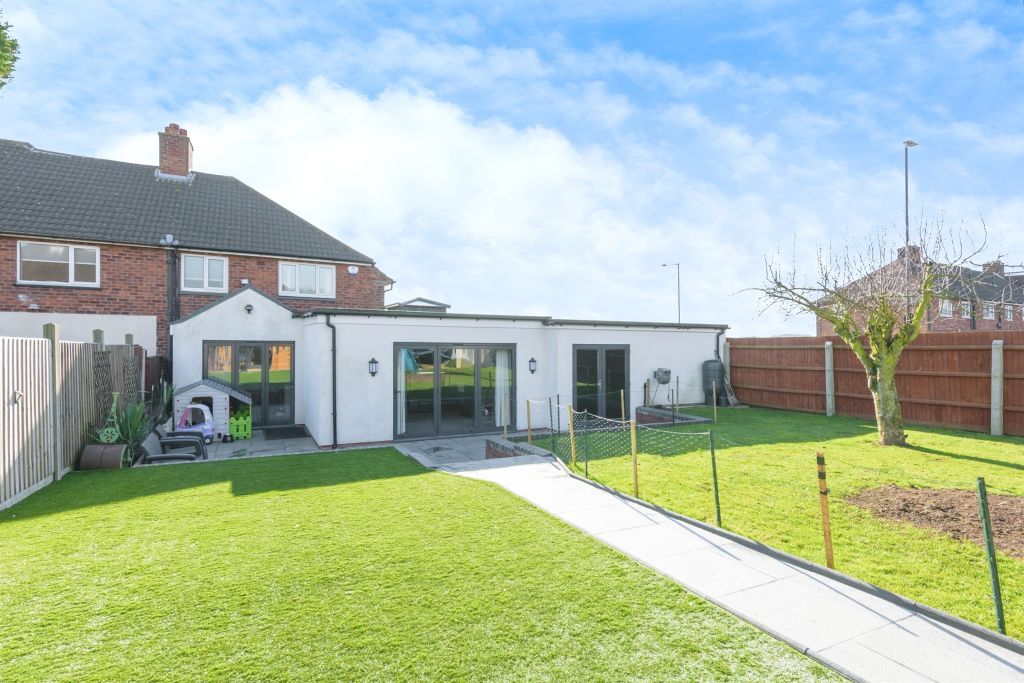 Property photo 2 of 18