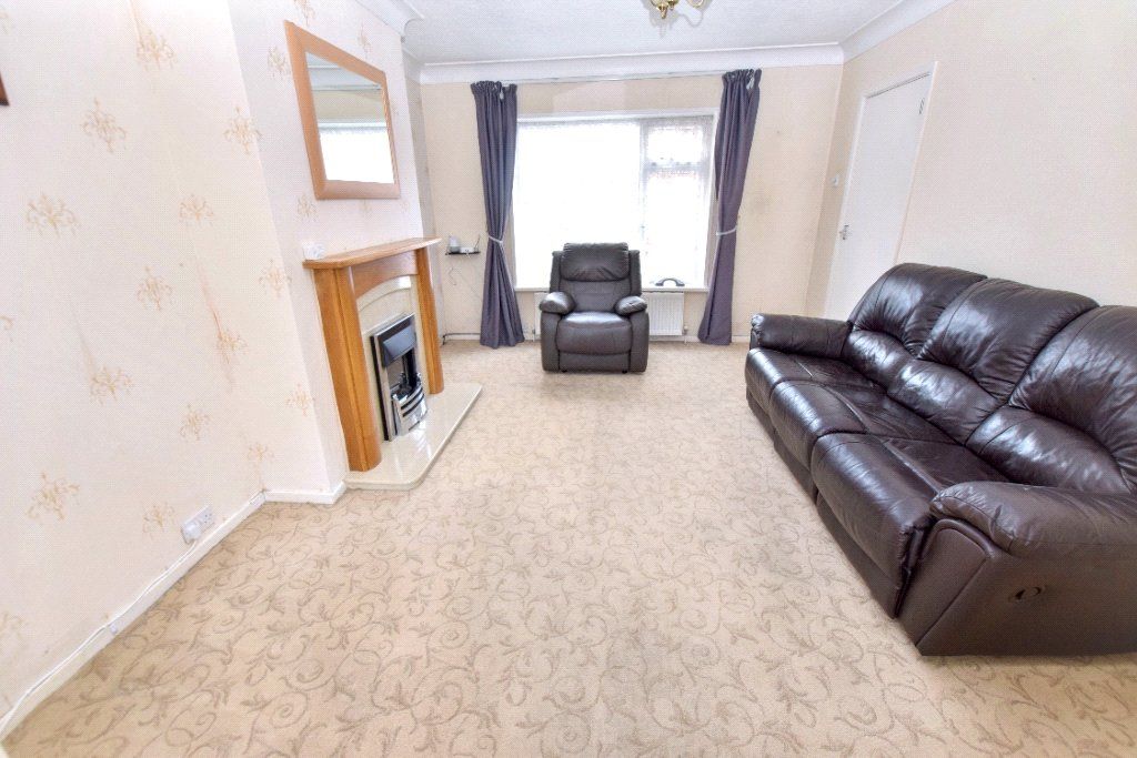 Property photo 2 of 17 Lounge Area