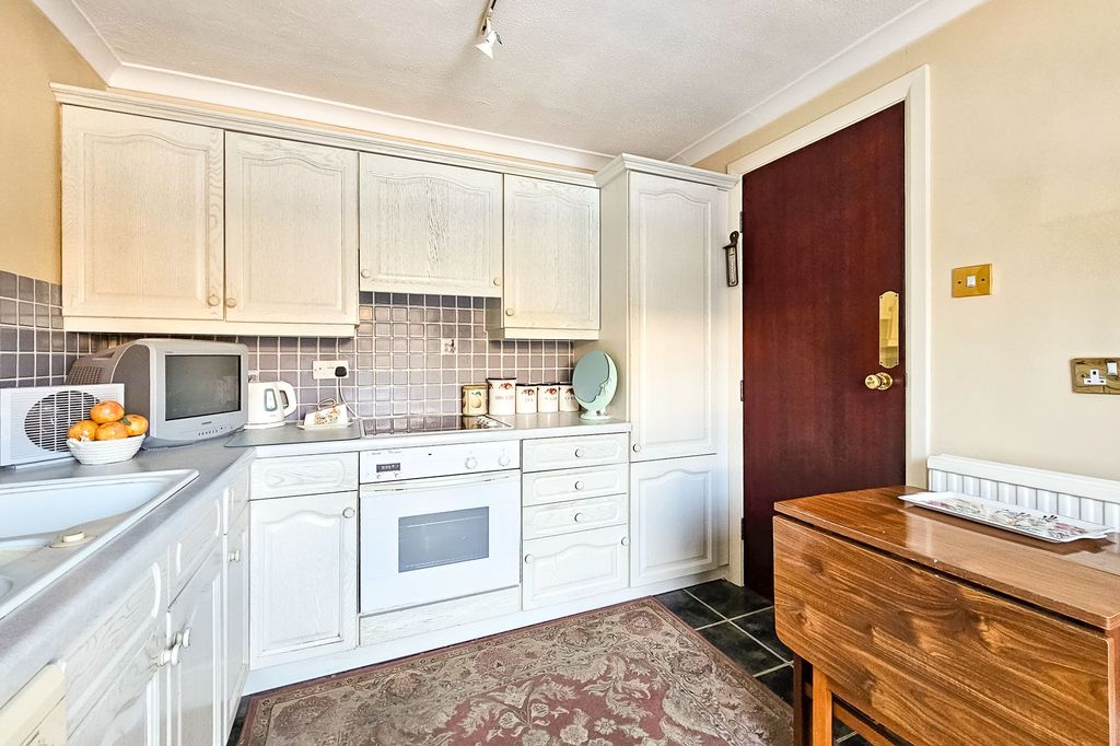 Additional image 8 of 2 bed flat for saleOtley Road, Duchy Court Otley Road HG2