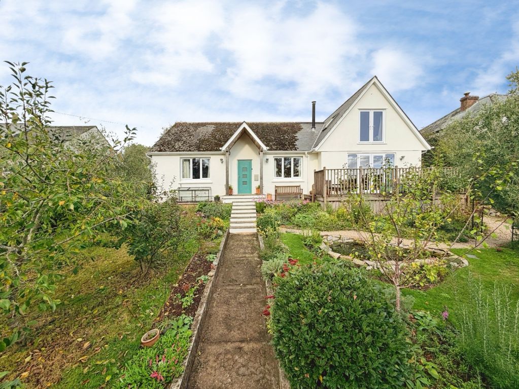 Property photo 1 of 23 5696380