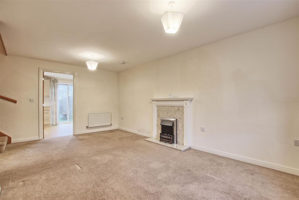 Property photo 3 of 11 Living Room.Jpg