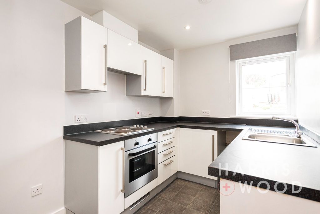 Property photo 2 of 22 4284804