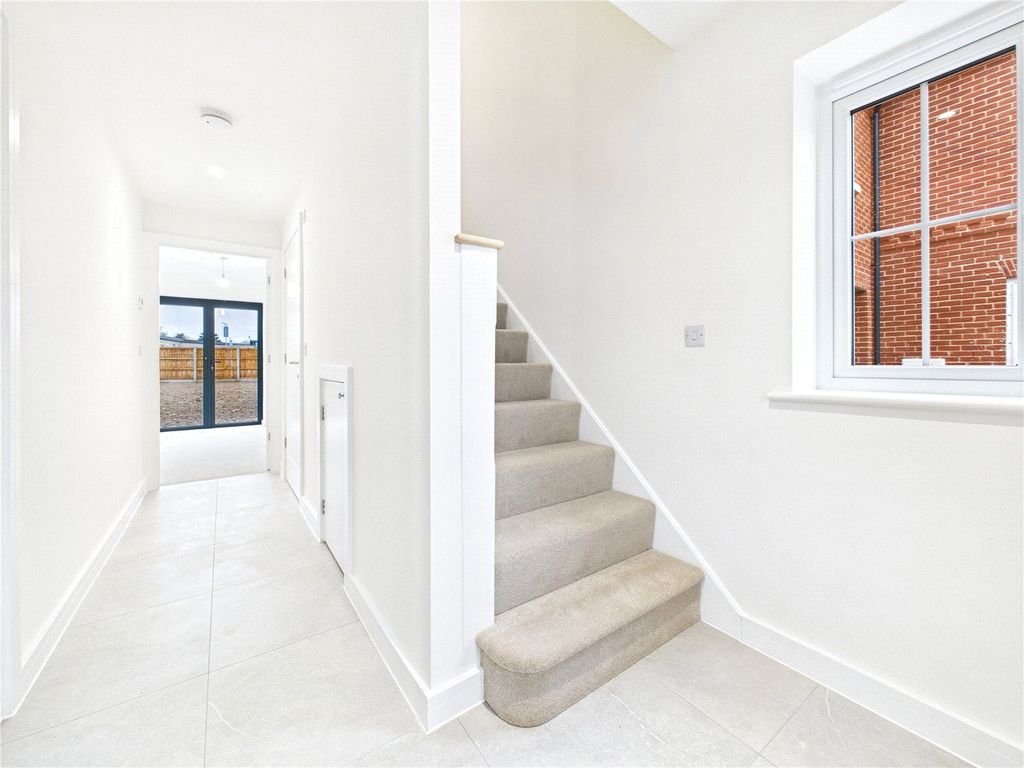Property photo 3 of 17 Picture No. 37