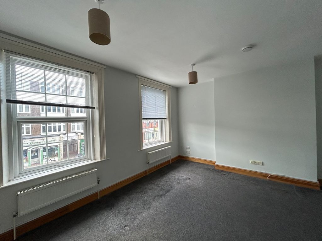 Property photo 2 of 15 Picture No. 04