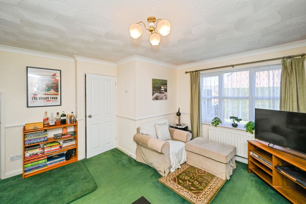 Property photo 3 of 20