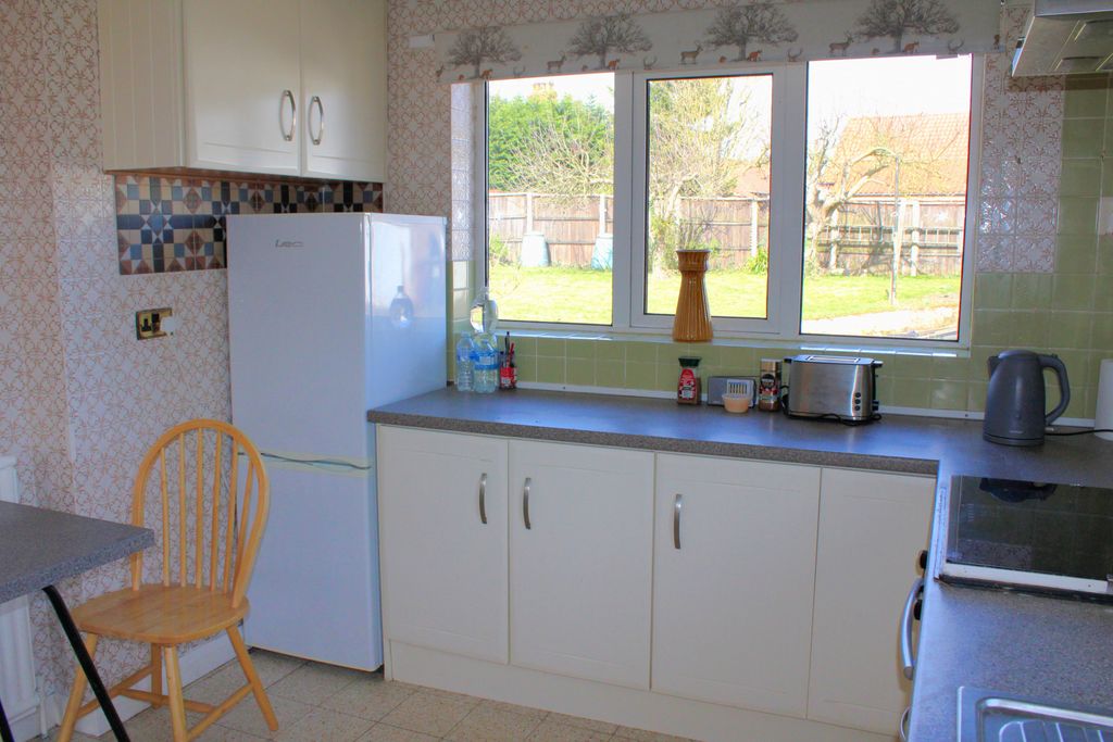 Property photo 3 of 14