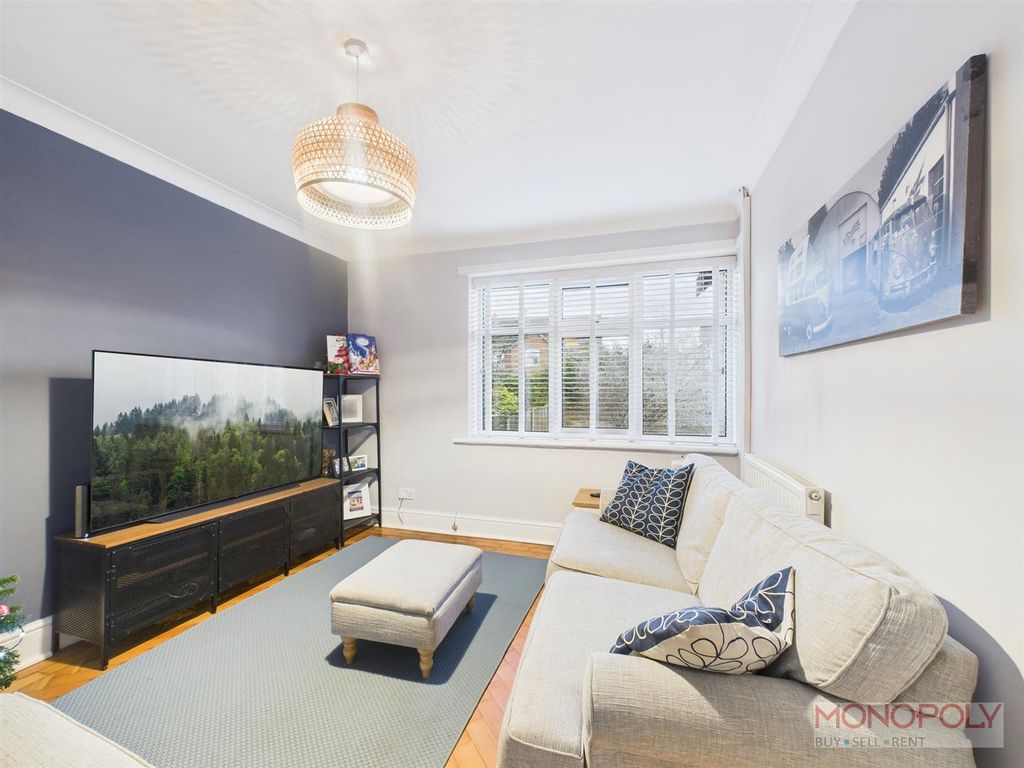 Property photo 2 of 20 Cam01943G0-Pr0578-Still015.Jpg