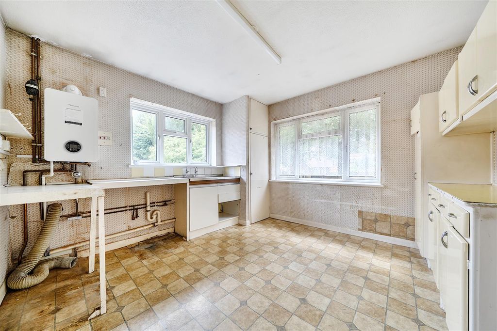 Property photo 3 of 21 1496989-14-6A60d3Ff9274F.Jpg