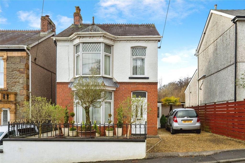 Property photo 1 of 17 Picture No. 16