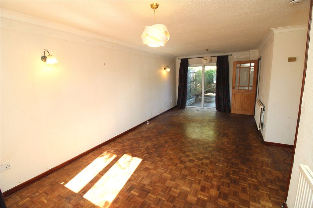 Property photo 2 of 12 Picture No. 02