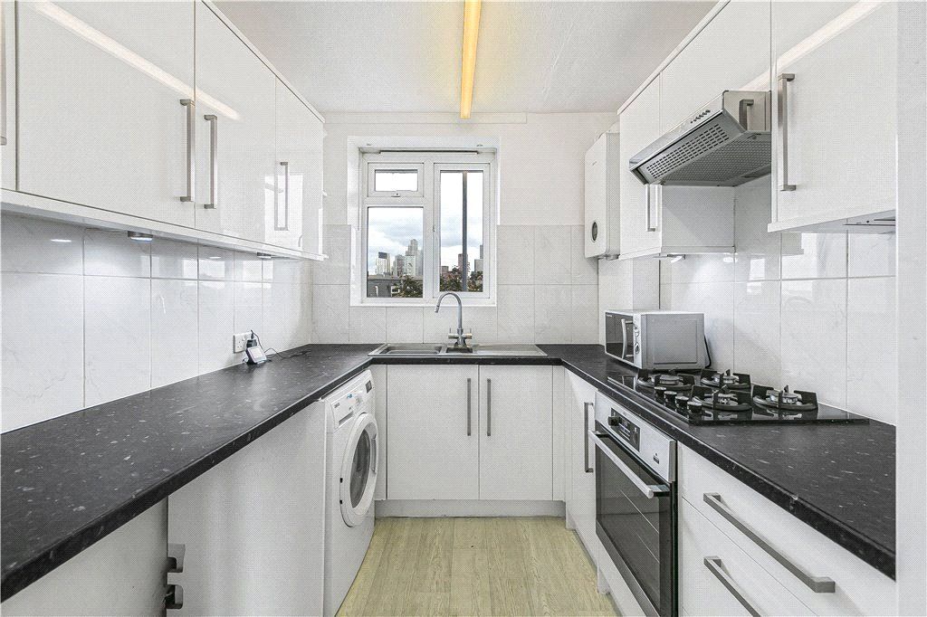 Property photo 2 of 4 Kitchen