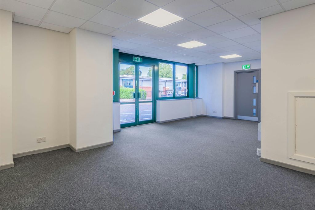 Property photo 3 of 5 Unit 17 City Business Park, Bristol-35.Jpg