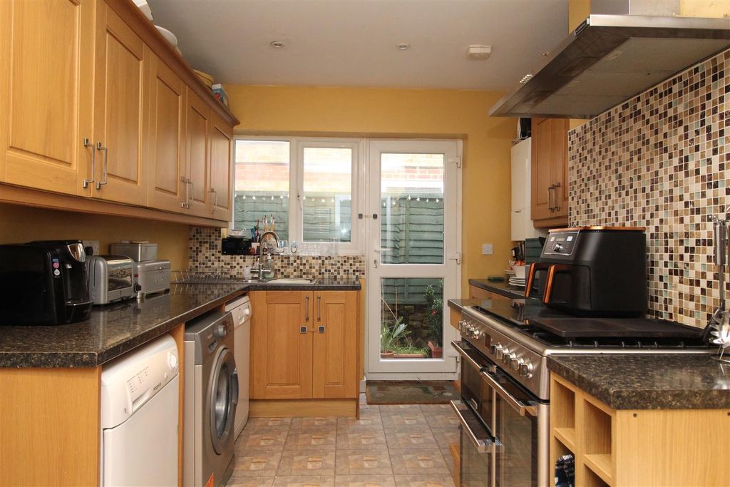 Property photo 2 of 17 Img_0371.Jpg