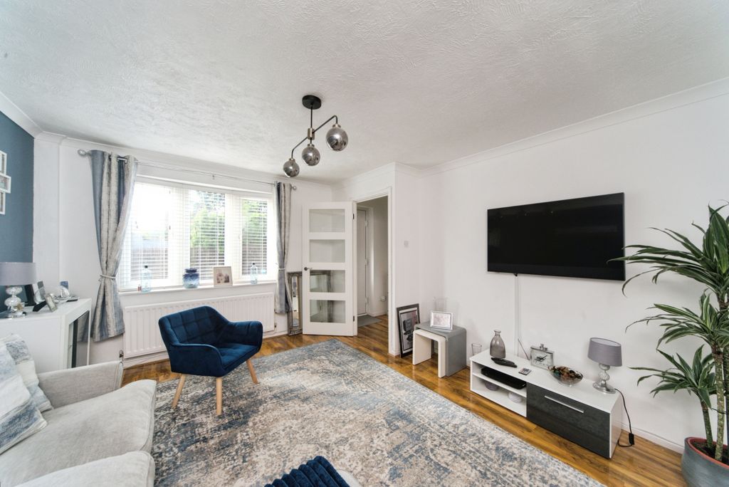 Property photo 2 of 19 Dsc_3402