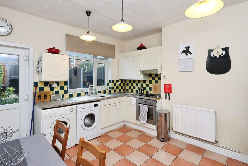 Property photo 2 of 17 Photo