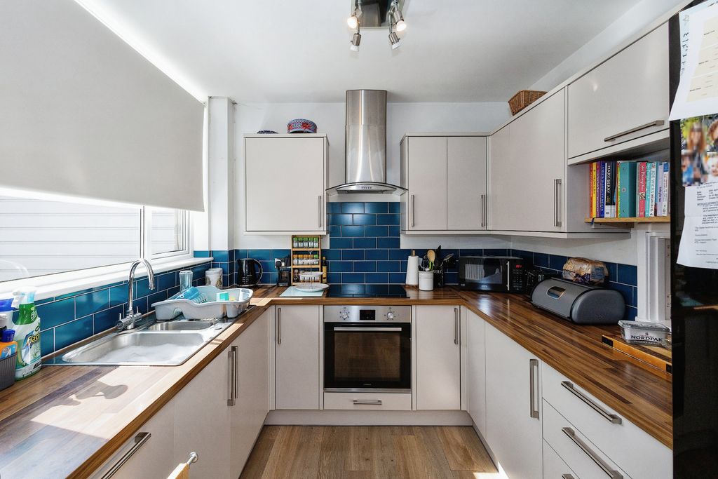 Property photo 3 of 17 Photography