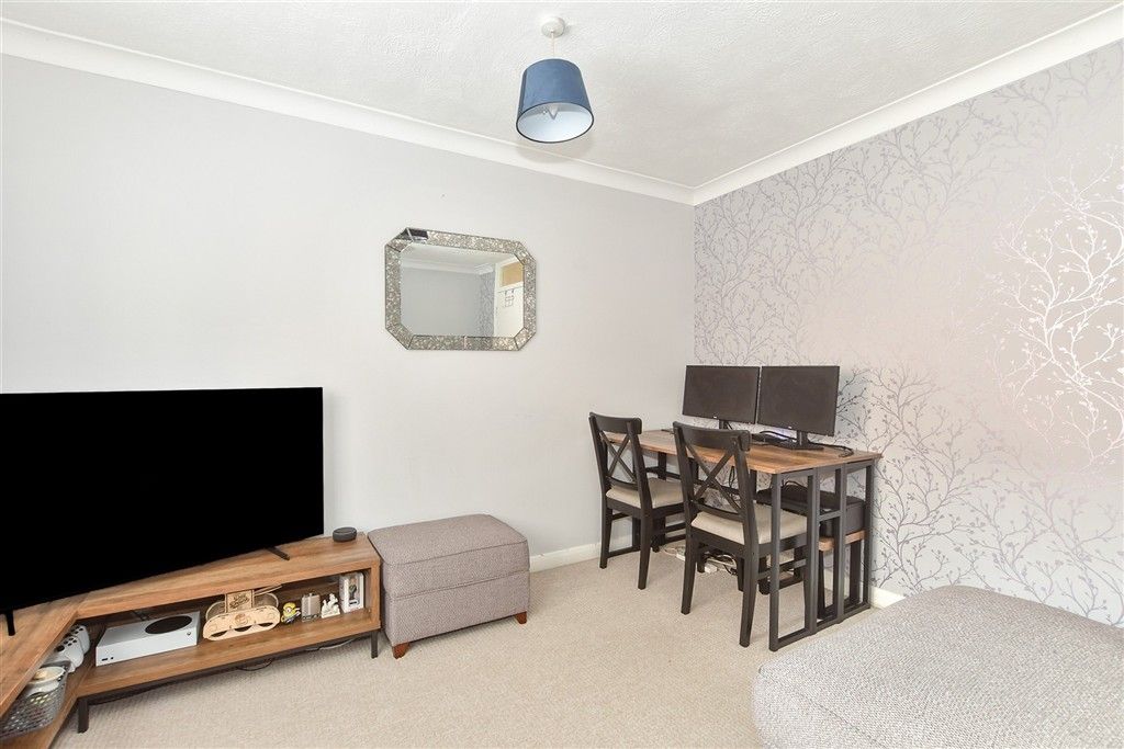 Property photo 1 of 8 Lounge/Dining Room