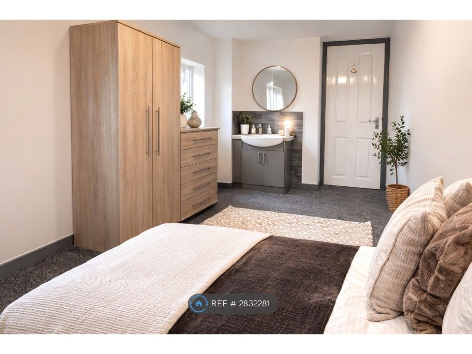 Property photo 2 of 15 Bedroom 4