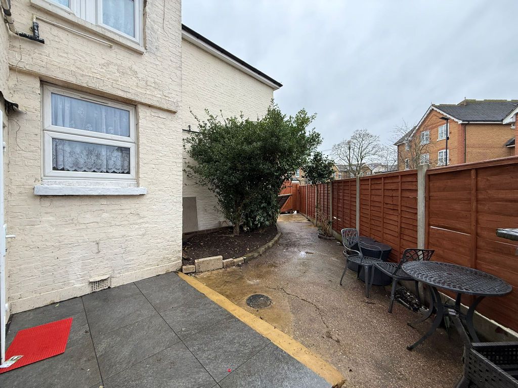 Property photo 3 of 7