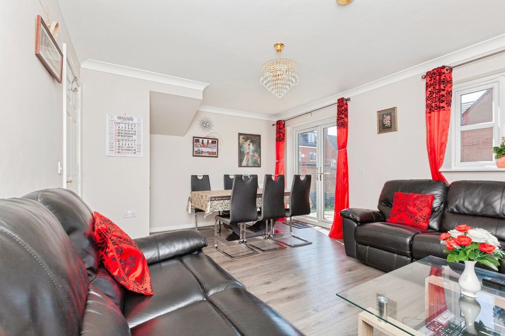 Property photo 2 of 18 Pbox-Img.Jpg