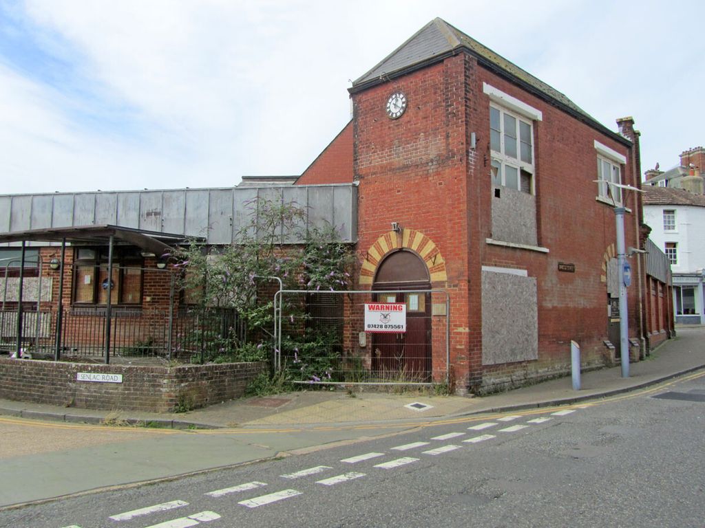 Property photo 1 of 5 2-4, Newhaven