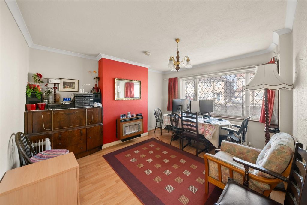 Property photo 2 of 18 2