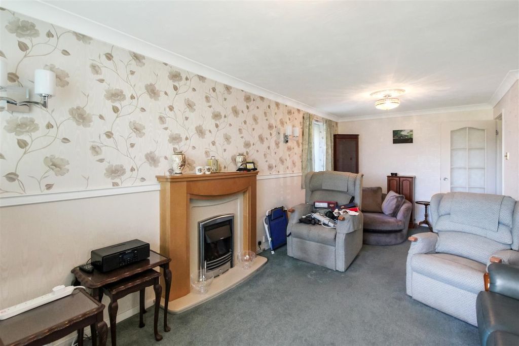 Property photo 2 of 12 Img_1417.Jpg